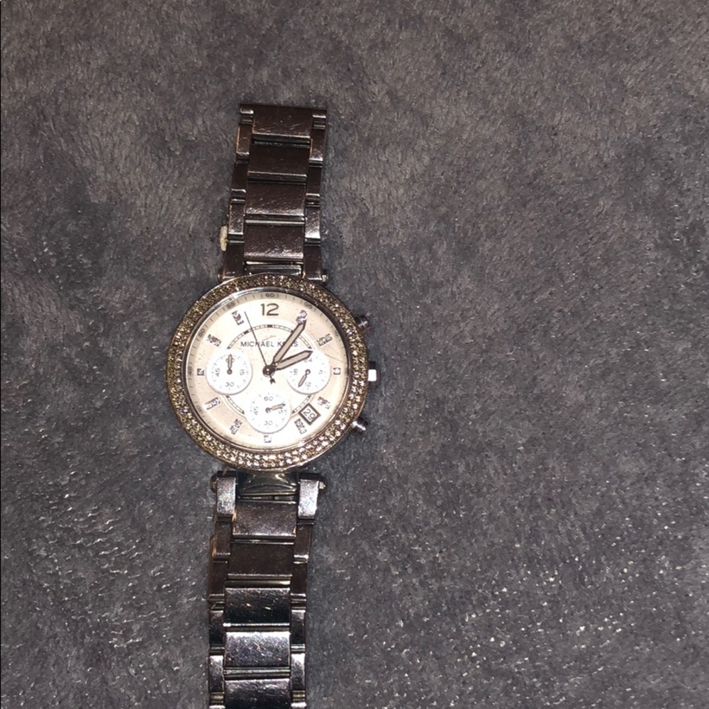 Michael kors watch used good condition